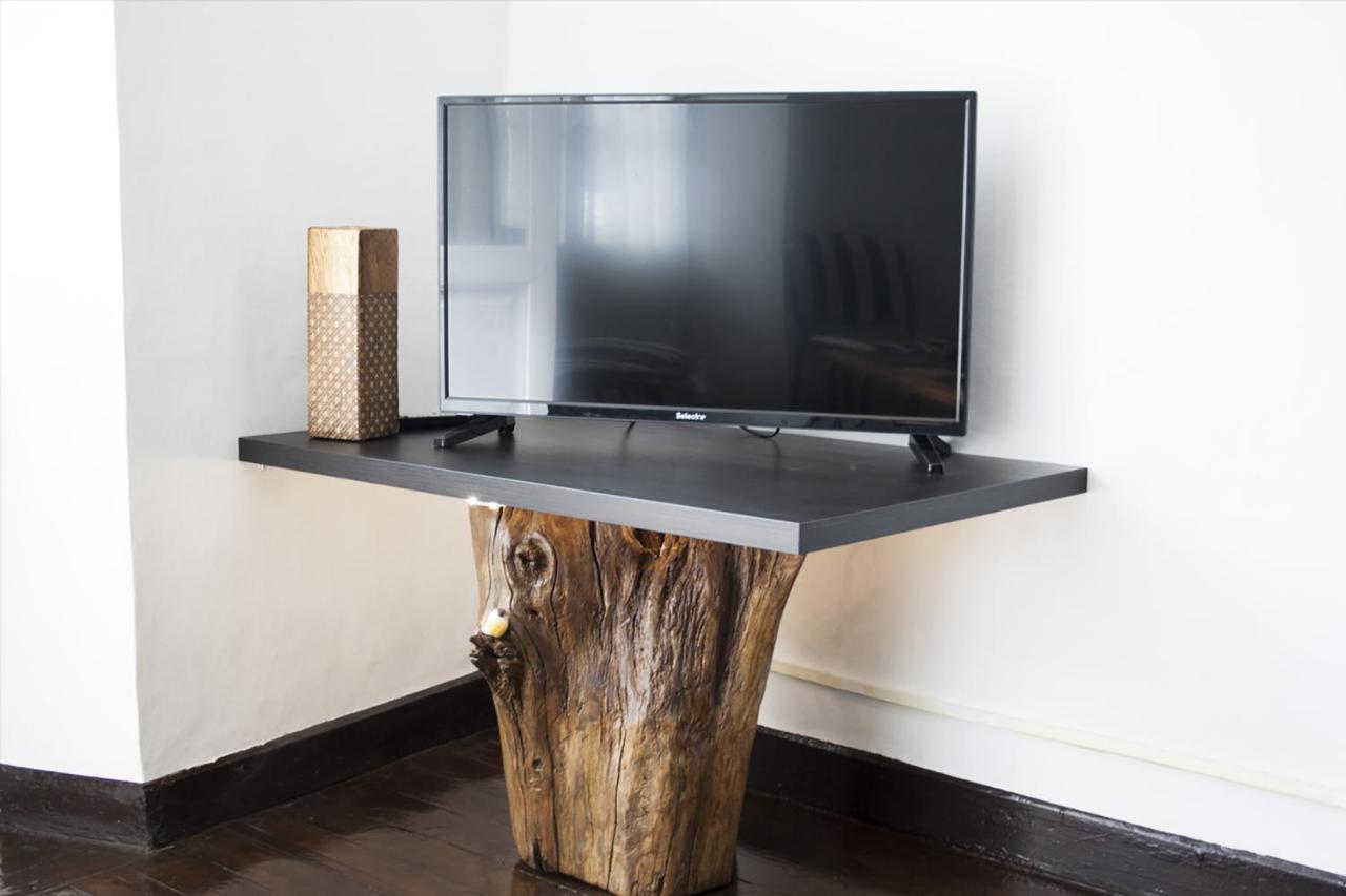 Piso Centrico Amplio, Luminoso, En Casa De Piedra Apartment Гуитириз Екстериор снимка