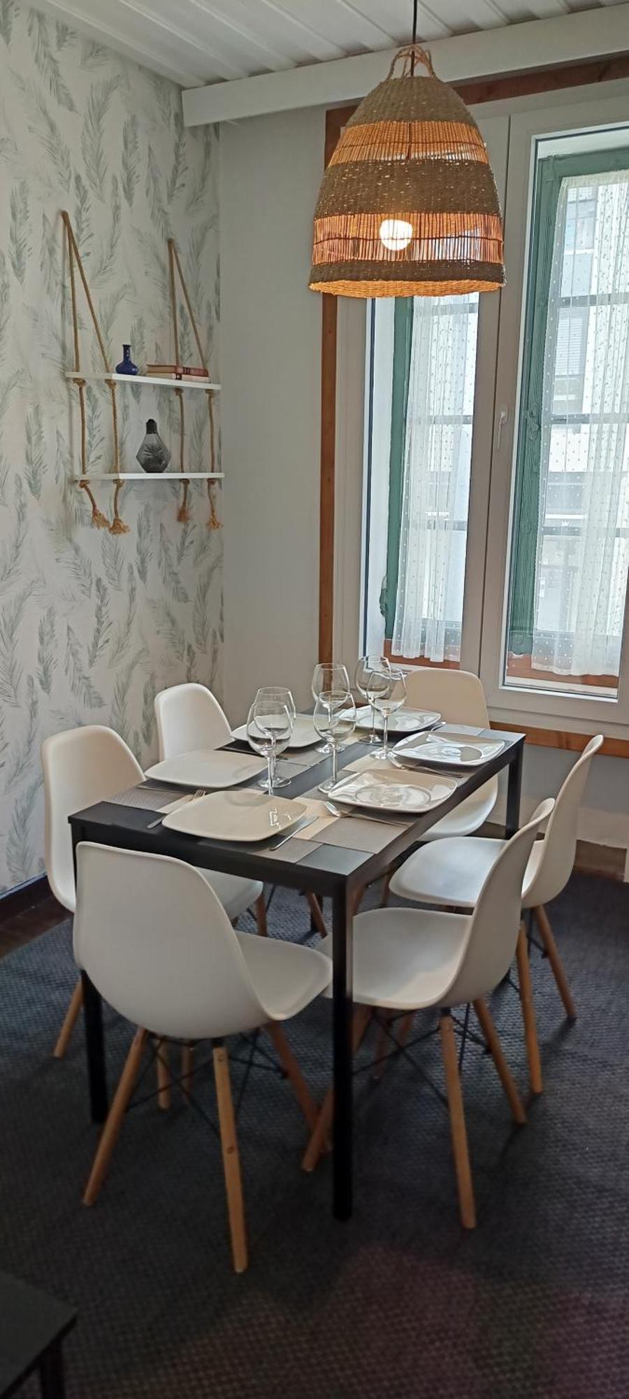 Piso Centrico Amplio, Luminoso, En Casa De Piedra Apartment Гуитириз Екстериор снимка